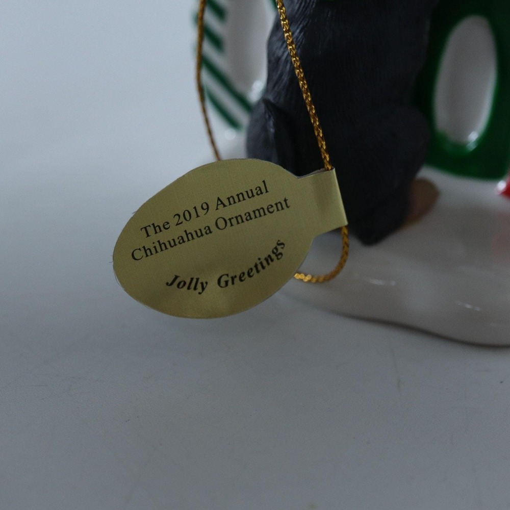 DANBURY MINT 2019 CHIHUAHUA DOG ORNAMENT Jolly Greetings - New In Box - Picture 4 of 6